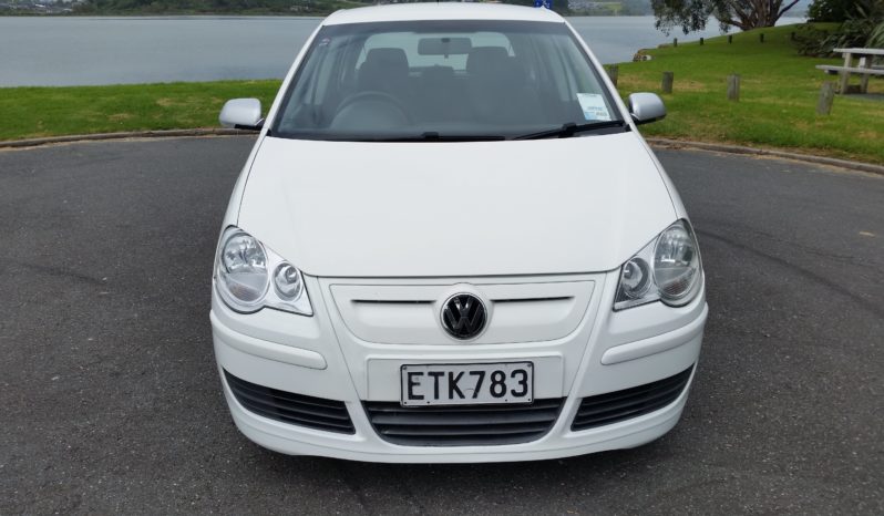 VOLKSWAGEN POLO 1.4 TURBO DIESEL MANUAL full