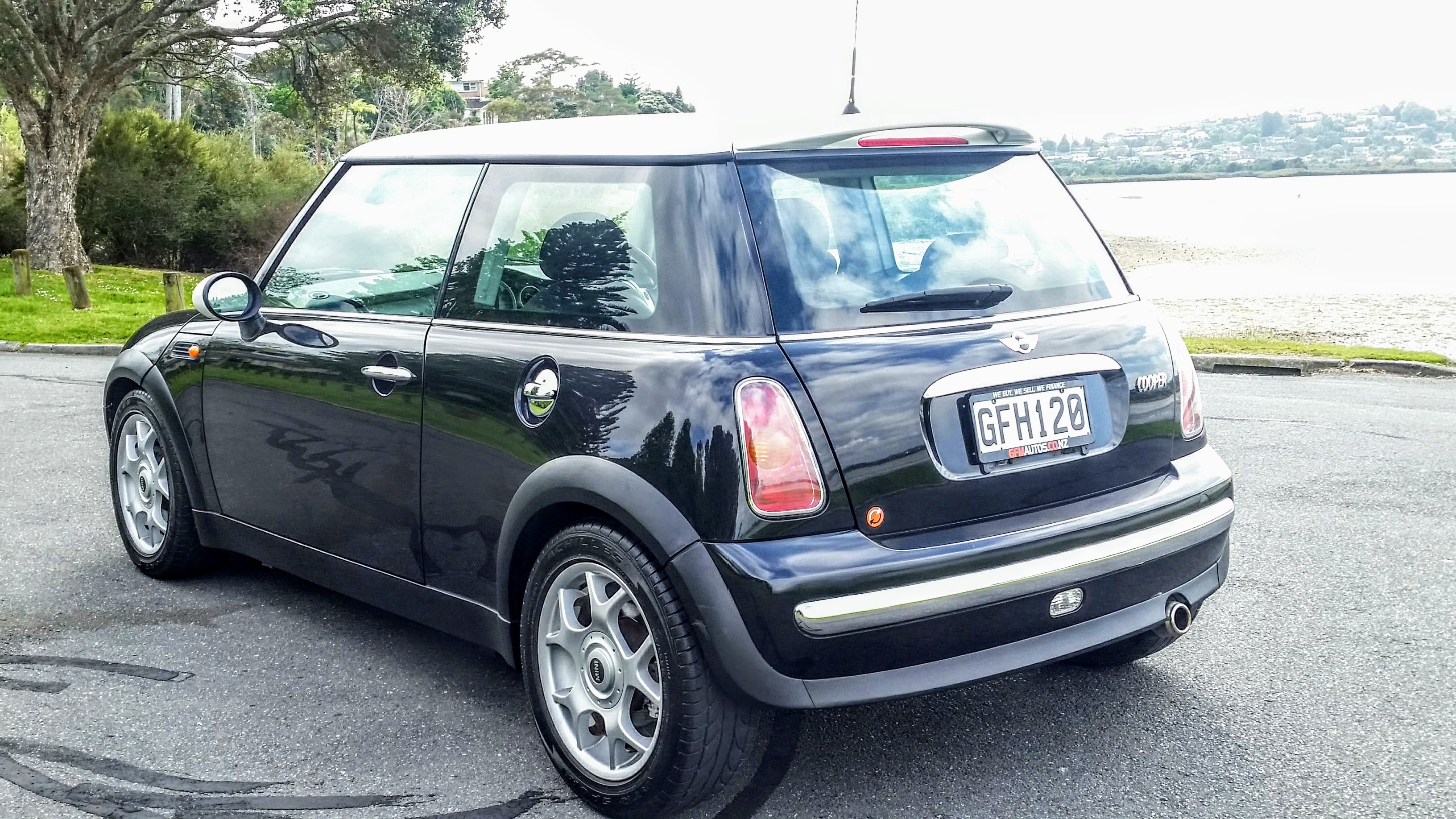 MINI COOPER 2002 – GFM Autos And Garage